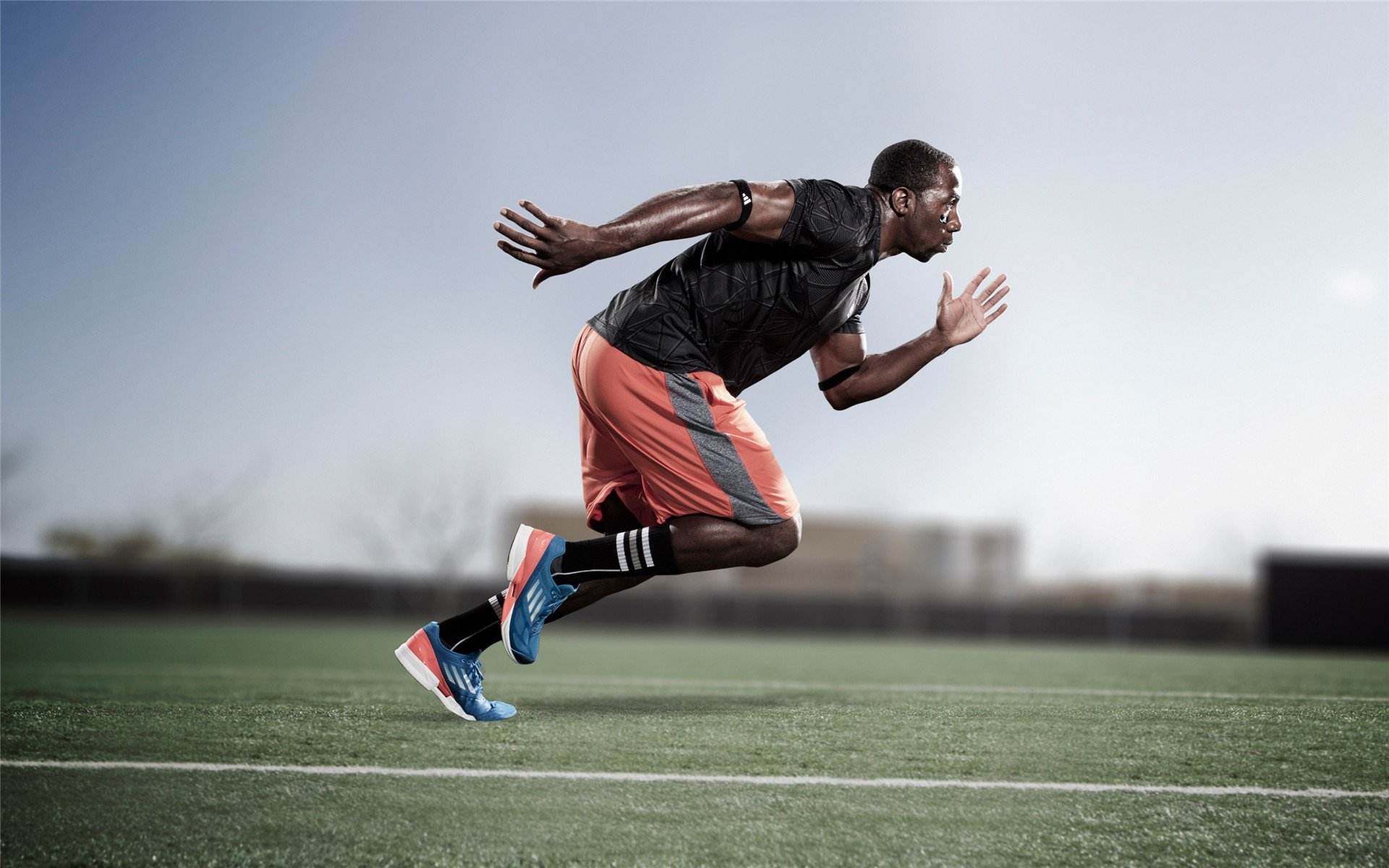 _越野滑板：穿越泥地中的极限挑战_，越野滑板车哪个牌子好